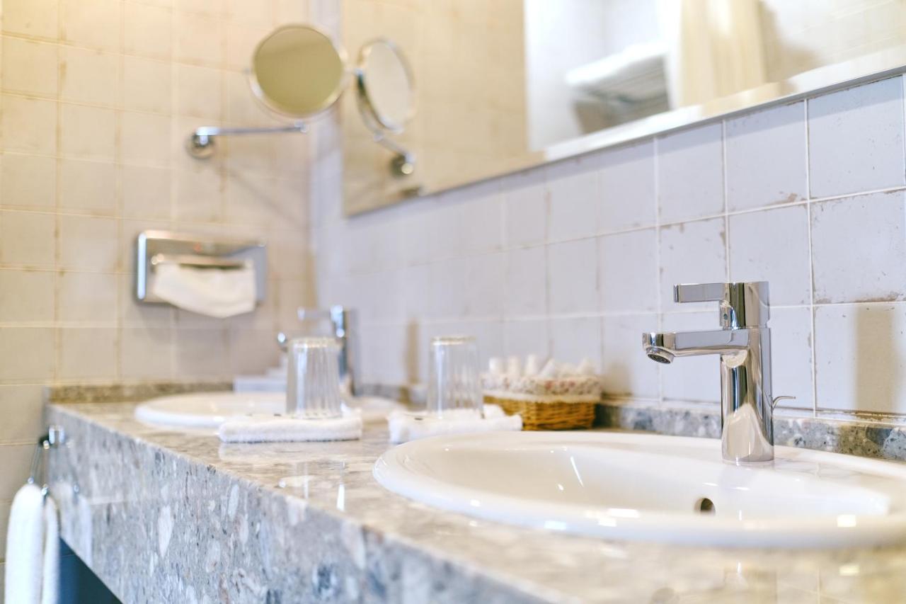 Manufactura Design-Hotel Khodosivka ภายนอก รูปภาพ