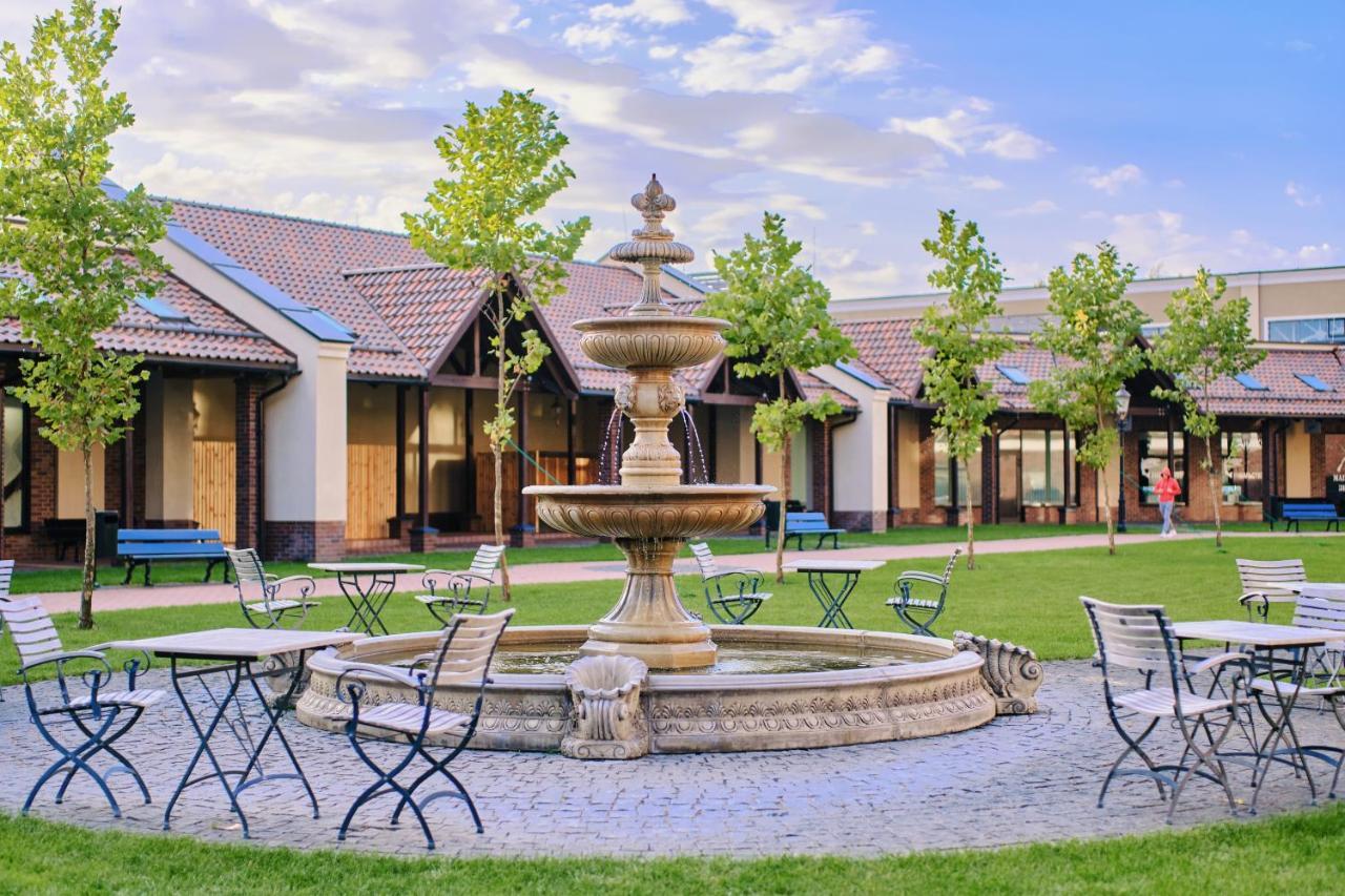 Manufactura Design-Hotel Khodosivka ภายนอก รูปภาพ