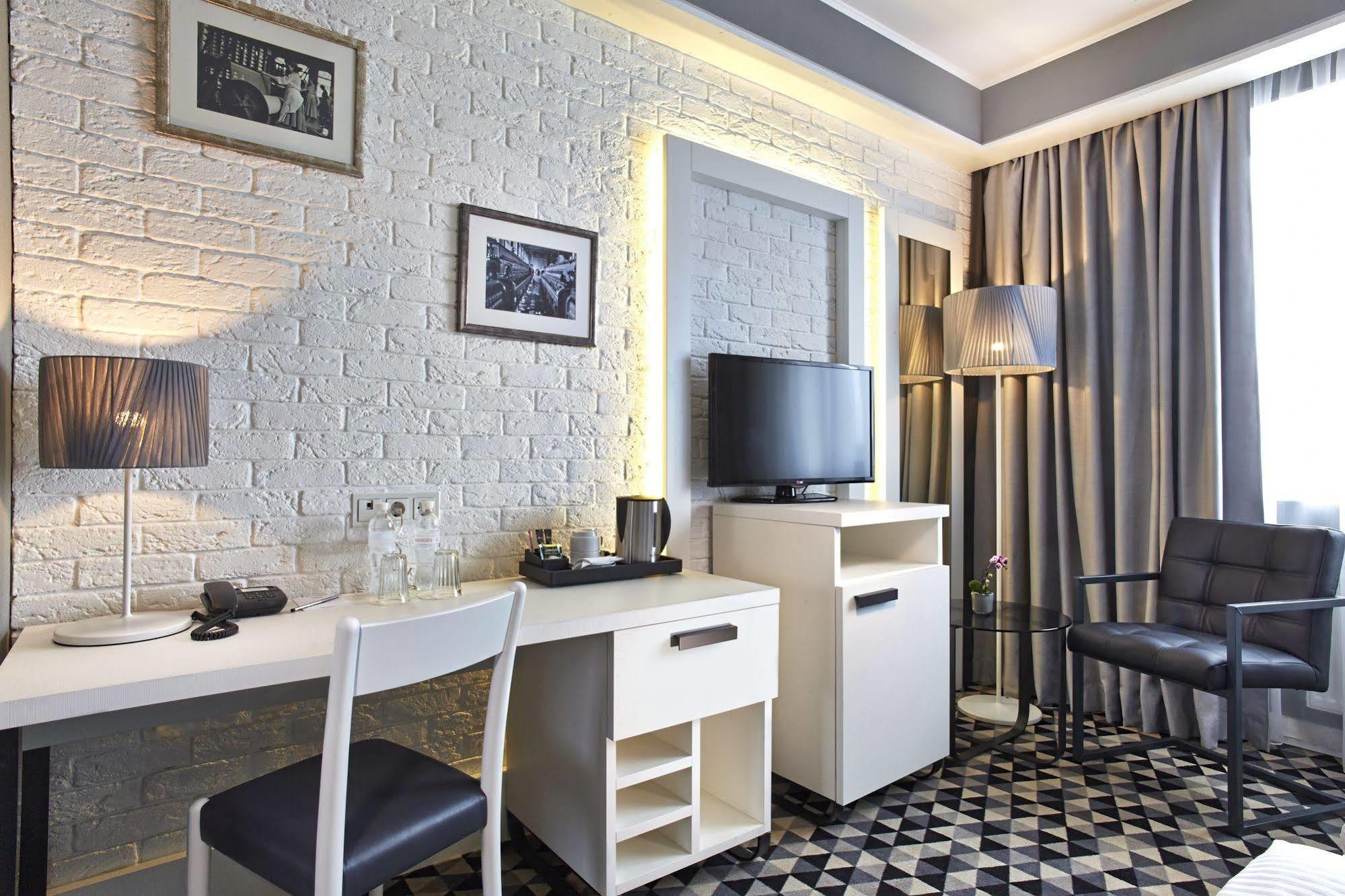 Manufactura Design-Hotel Khodosivka ภายนอก รูปภาพ