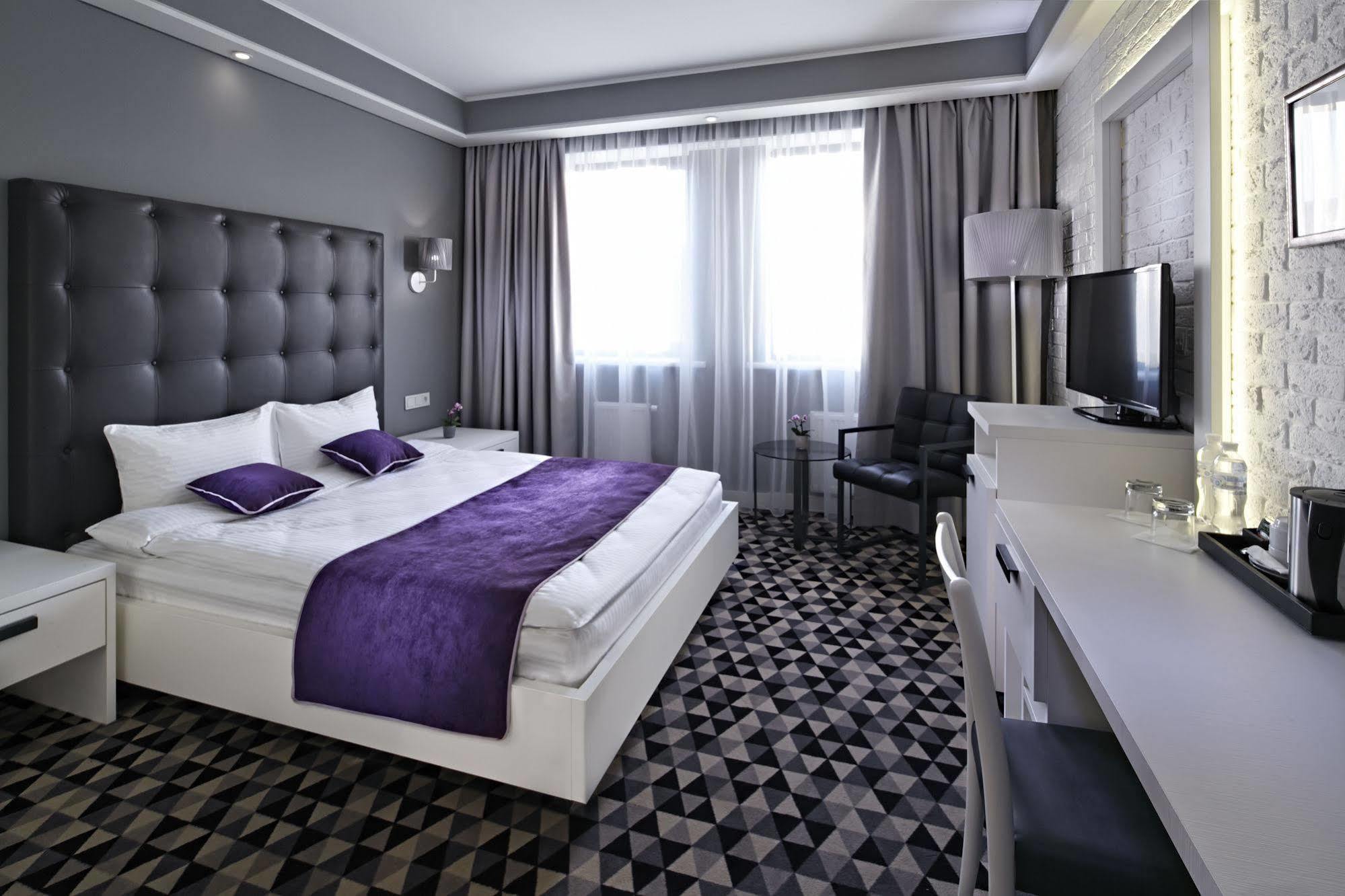Manufactura Design-Hotel Khodosivka ภายนอก รูปภาพ